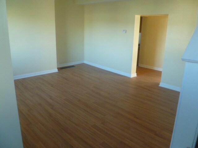 Building Photo - 135 Fannie St