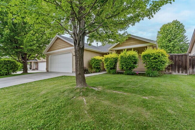 Foto del edificio - 4447 N Heritage View Ave