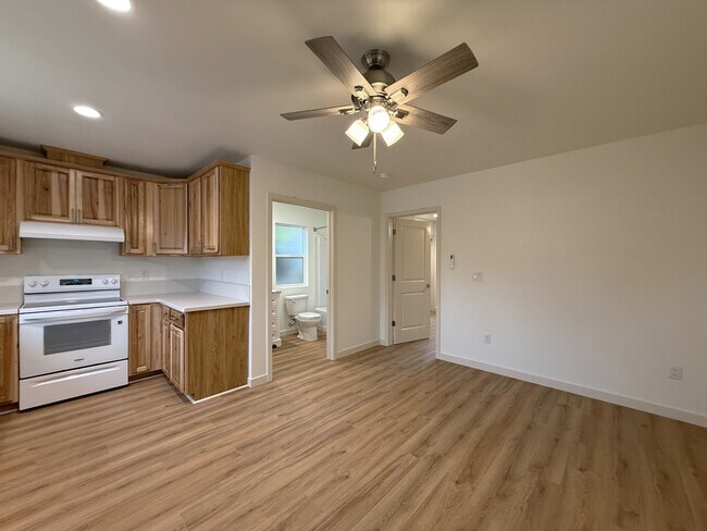 Foto del edificio - 535 W 1st Ave