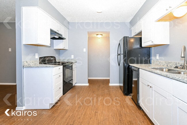 Building Photo - 1141 Nancy Ln