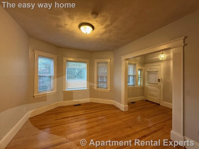 Building Photo - 110 W Quincy St