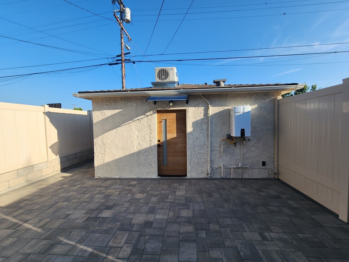 Foto principal - 14810 Covello St