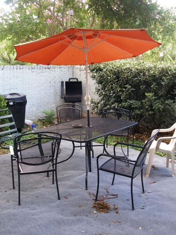 Foto del edificio - 406 E 30th St