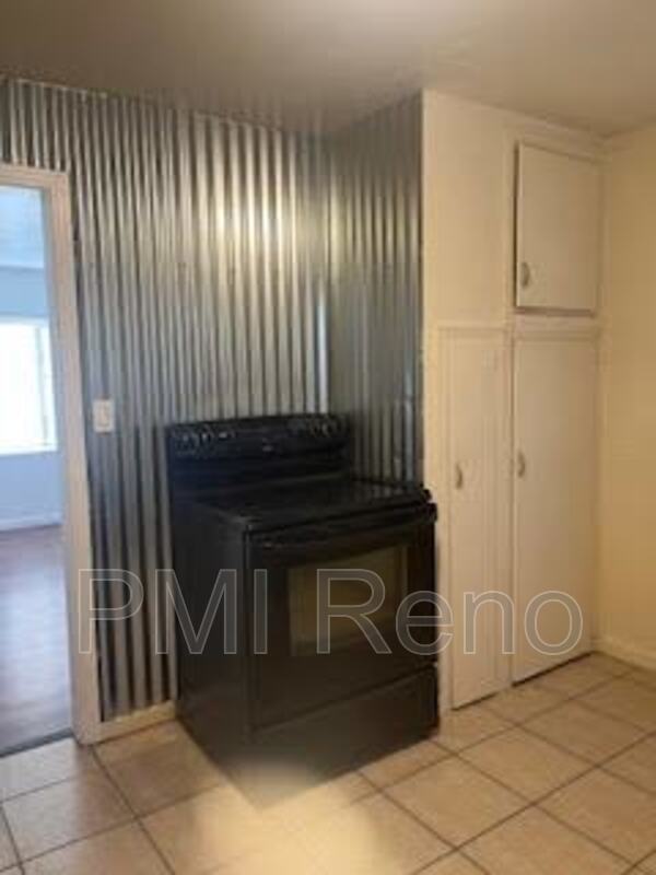 Foto del edificio - 400 1/2 Grand Canyon Blvd