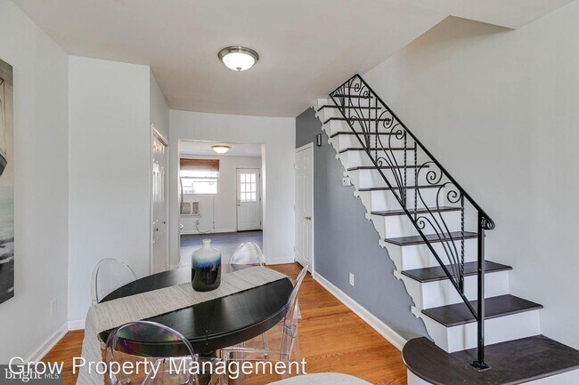 Foto del edificio - 2 br, 1 bath House - 313 Winton Street