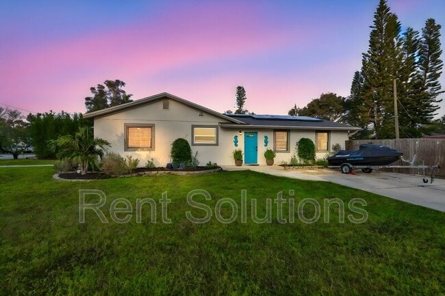 Building Photo - 5701 12th Ave S