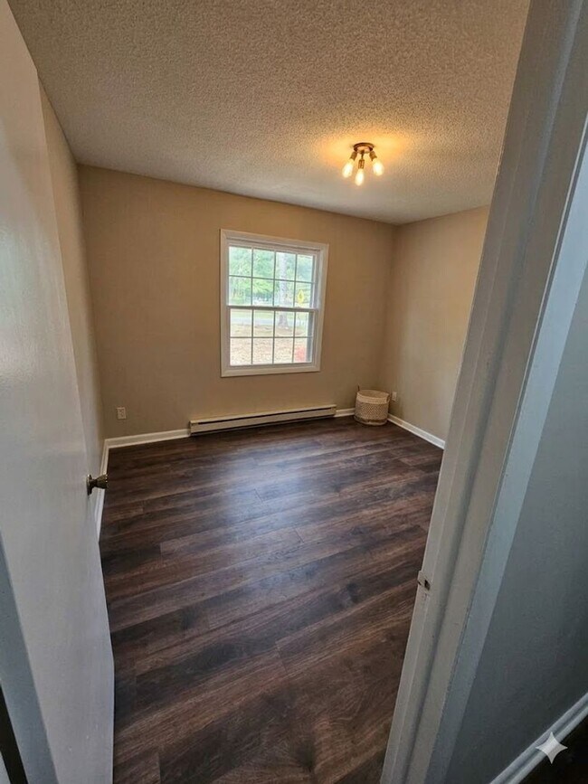 Foto del edificio - 6340 Ginger Cir