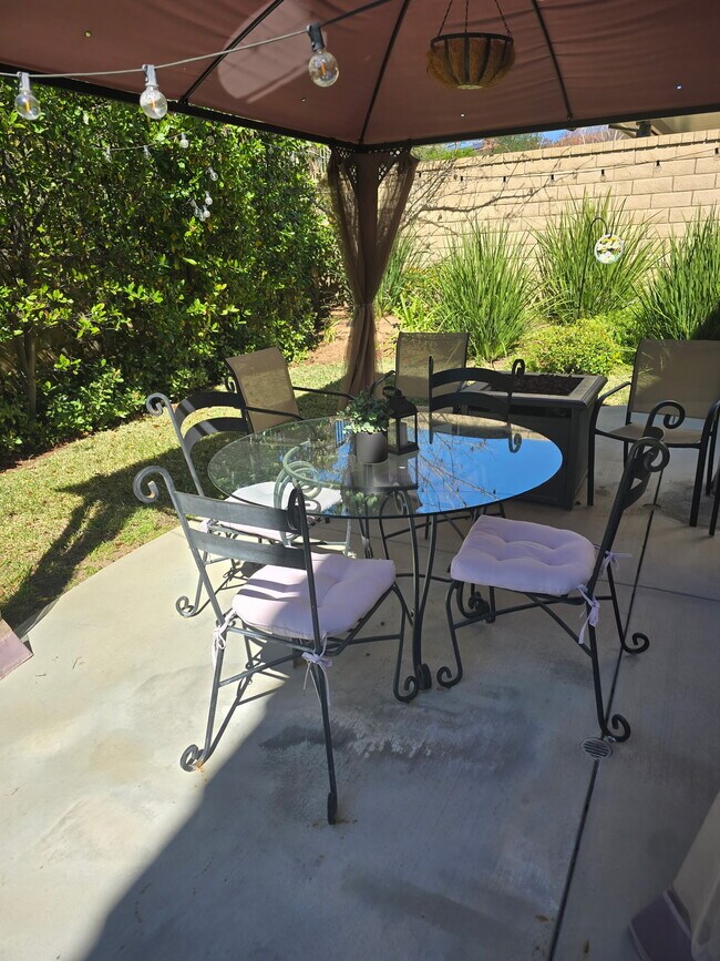 Foto del edificio - 28721 Coal Mountain Ct