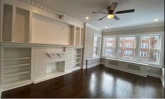 Foto del edificio - 7753 S Cornell Ave