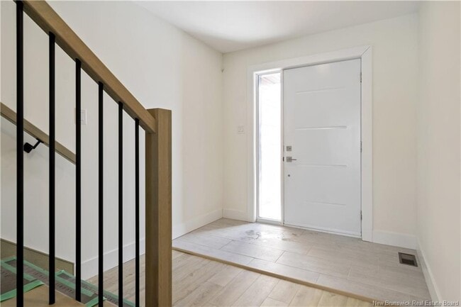 Entry - 204 Dickey Boul