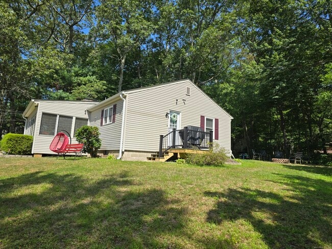 Building Photo - 55 Dogwood Rd