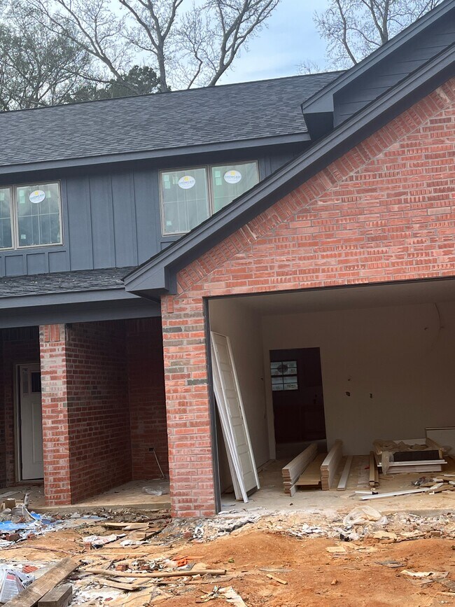 11722 FM 16 W, Lindale, TX 75771 Townhouse for Rent in Lindale, TX