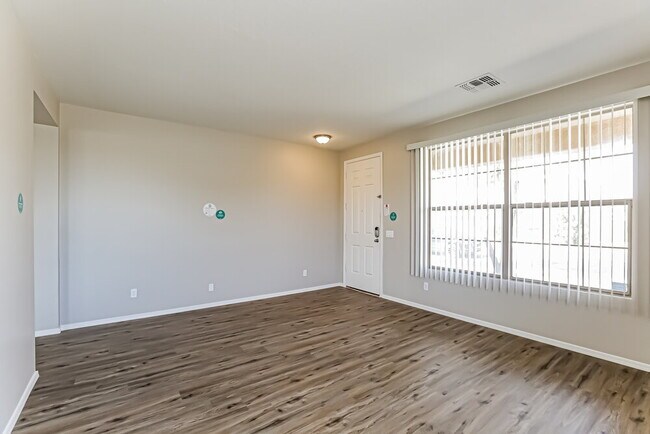 Foto del edificio - 3115 W St Catherine Ave
