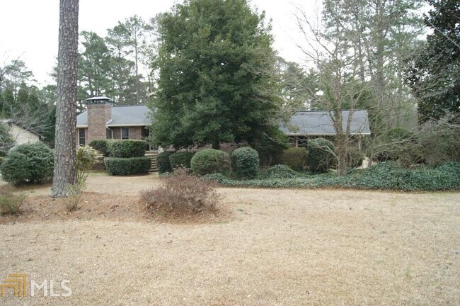Building Photo - 5241 River Mill Cir