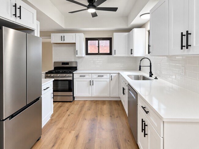 Foto del edificio - 25855 Highland Rd