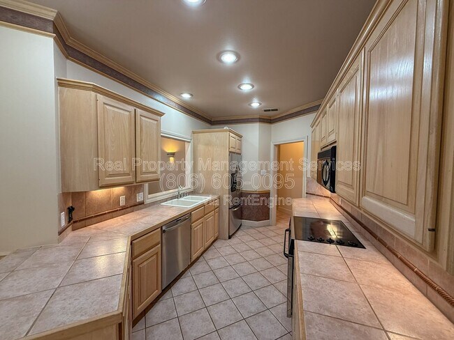 Foto del edificio - 2707 Regis St