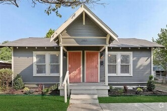 Building Photo - 2821 Gladstone Dr