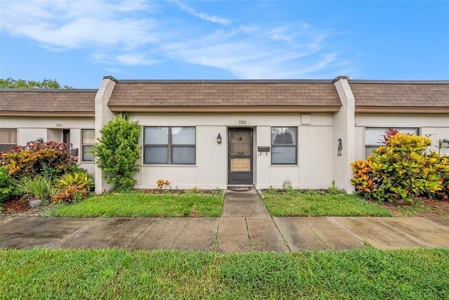 Building Photo - 2965 Flint Dr N