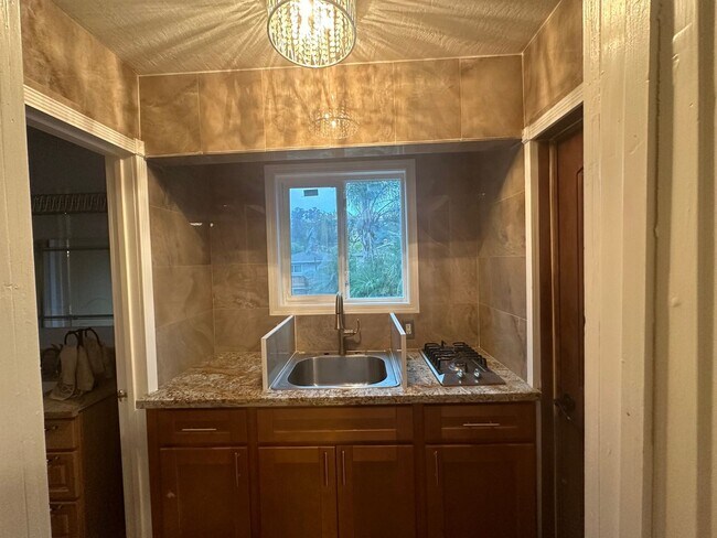 Foto del edificio - Studio in San Leandro