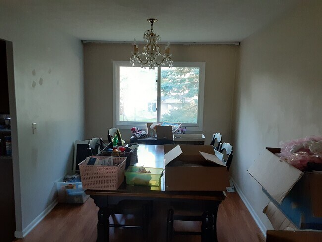 Foto del edificio - 9220 Douglas Ct