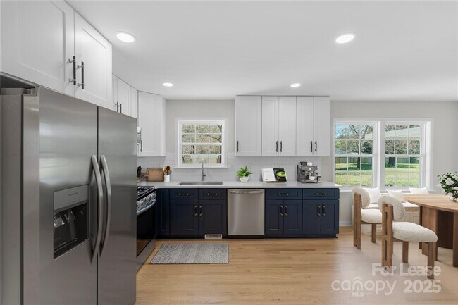 Foto del edificio - 2509 Wesley Chapel Rd