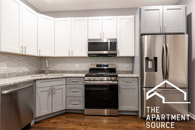 Foto del edificio - 2525 W Division St