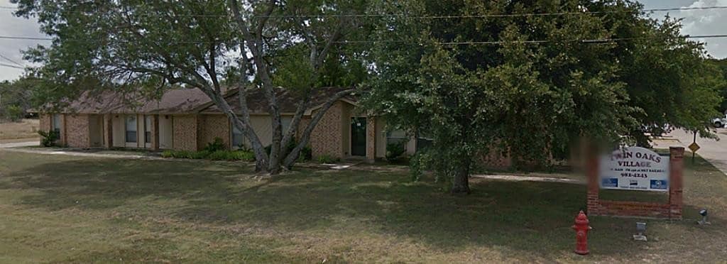 Primary Photo - 1407 W Main St