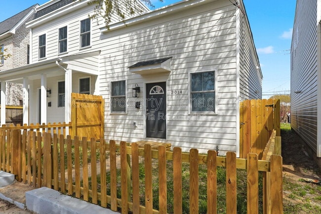 Photo - 3014 Parkwood Ave Townhome