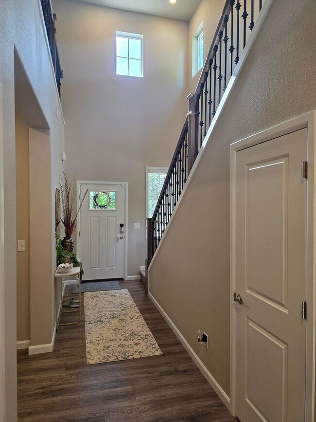 Foto del edificio - Gig Harbor McCormick Creek Phase 2 - 4 bedroom 3 bathroom 2831 sq ft well maintained home! Avail ...