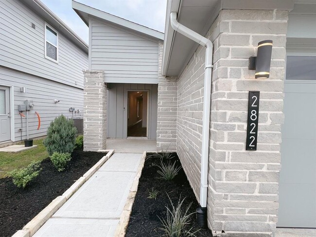 Building Photo - 2822 Bethnal Garden Way