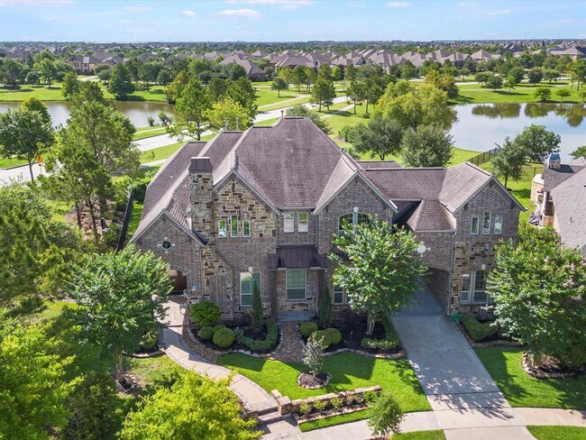Building Photo - 19003 Cove Manor Dr