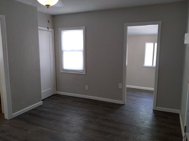 Building Photo - 3165 Del Paso Blvd
