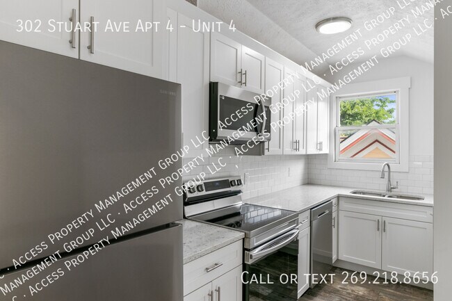 Foto del edificio - 302 Stuart Ave