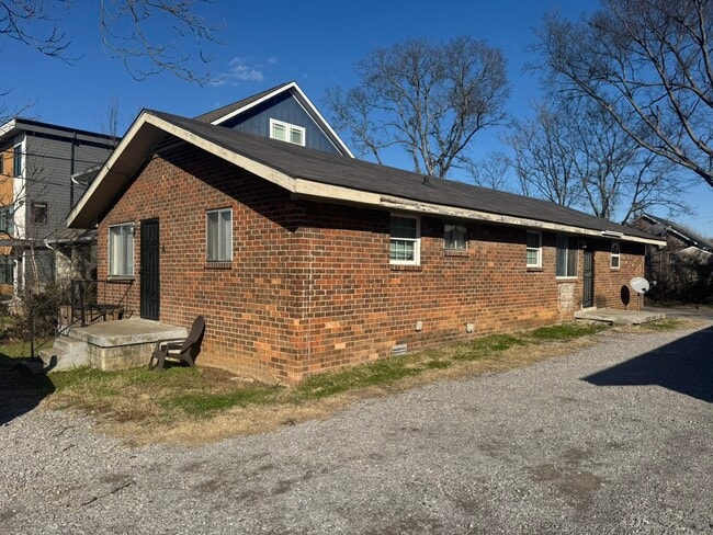 Photo - 712 28th Ave N House