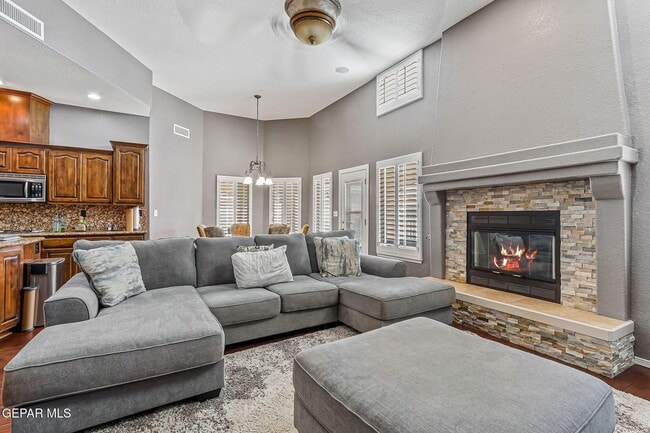 Building Photo - 3824 Tierra Lisboa Ln