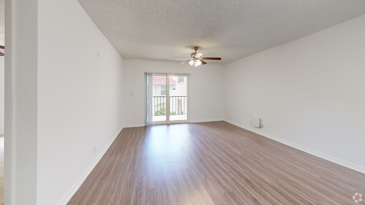 Photo - Savannah Place Apartments