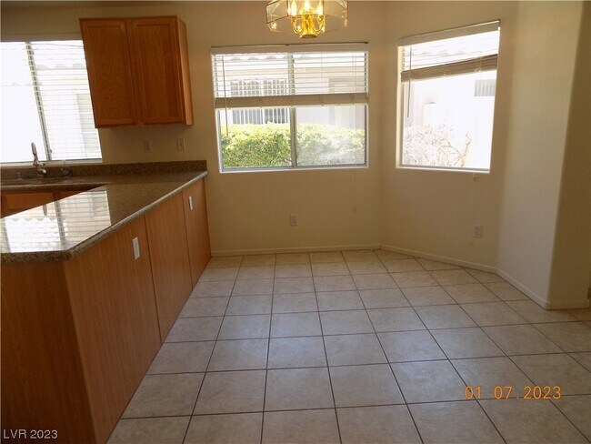 Foto del edificio - 233 Shelhorn St