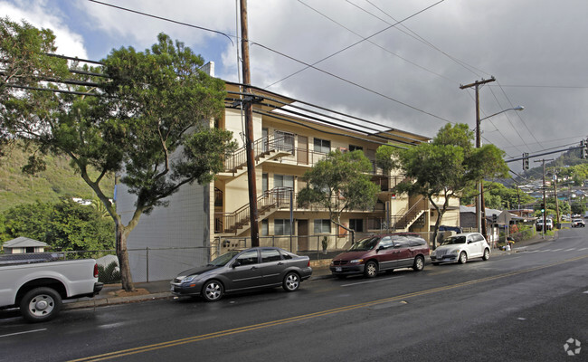 Building Photo - 2416 Kalihi St