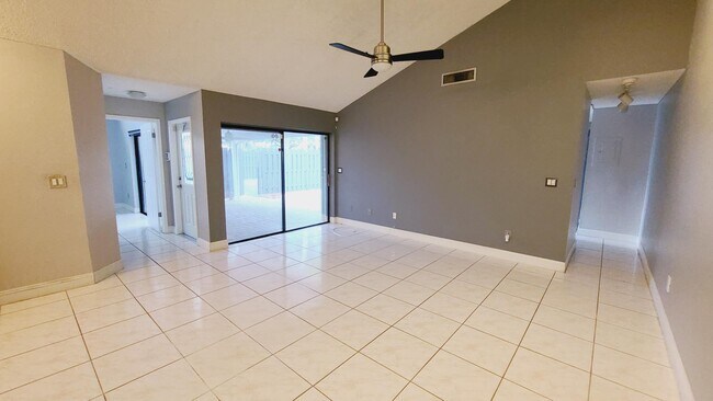 Building Photo - 1188 Shibumy Cir
