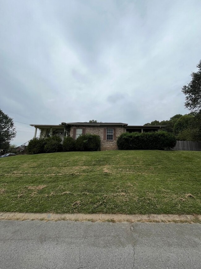 For Lease - 2 Bed, 2 Bath, 929sqft Unit in Hermitage! - For Lease - 2 Bed, 2 Bath, 929sqft Unit in Hermitage! House