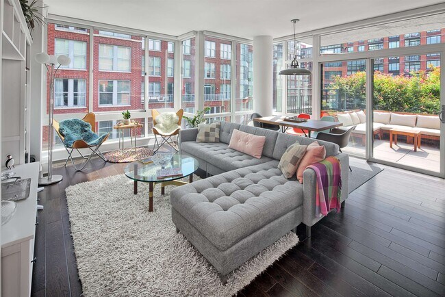 Foto del edificio - 1100 Maxwell Ln