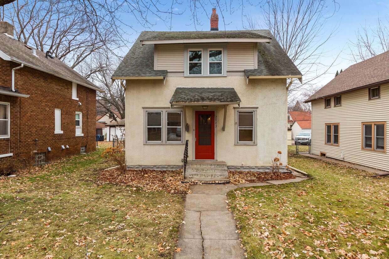 Primary Photo - 2943 Washburn Ave N