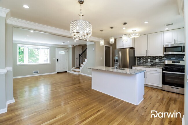 Building Photo - 1203 Sheridan Ave, Baltimore, MD 21239