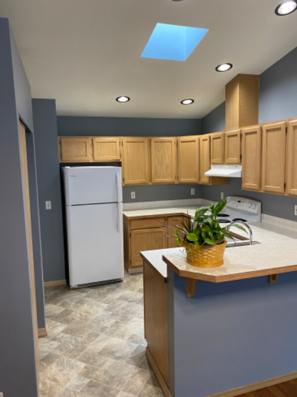 Building Photo - 11711 22nd St NE