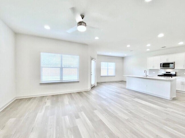 Foto del edificio - 1005 Winnsboro Lp