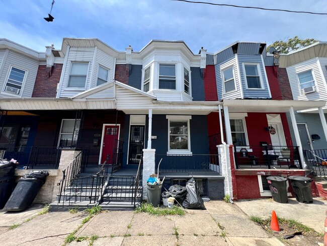 Photo - 1532 S Lindenwood St Townhome