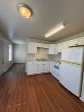 Building Photo - 107 Madison Spring