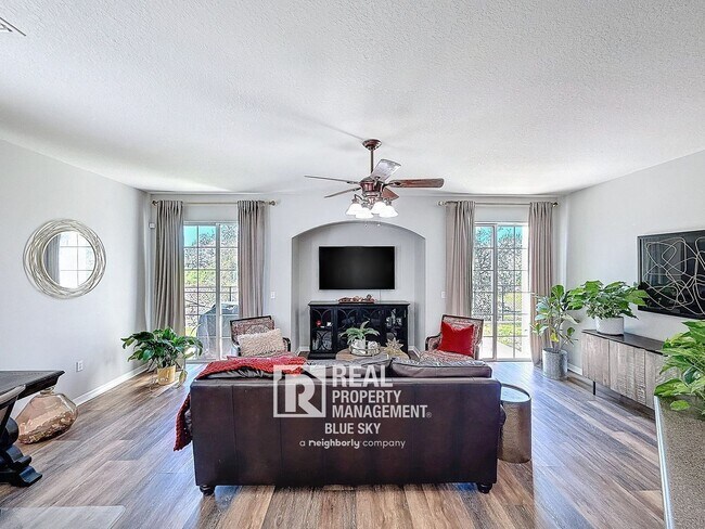 Foto del edificio - 7624 Red Mill Cir