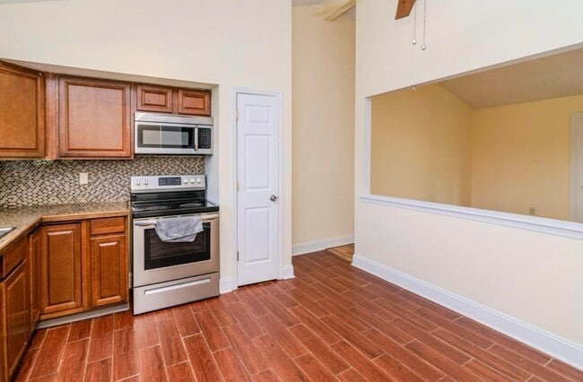 Foto del edificio - 3829 Niagara Dr