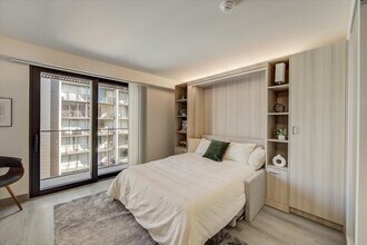 Interior Photo - 145 Leavenworth St